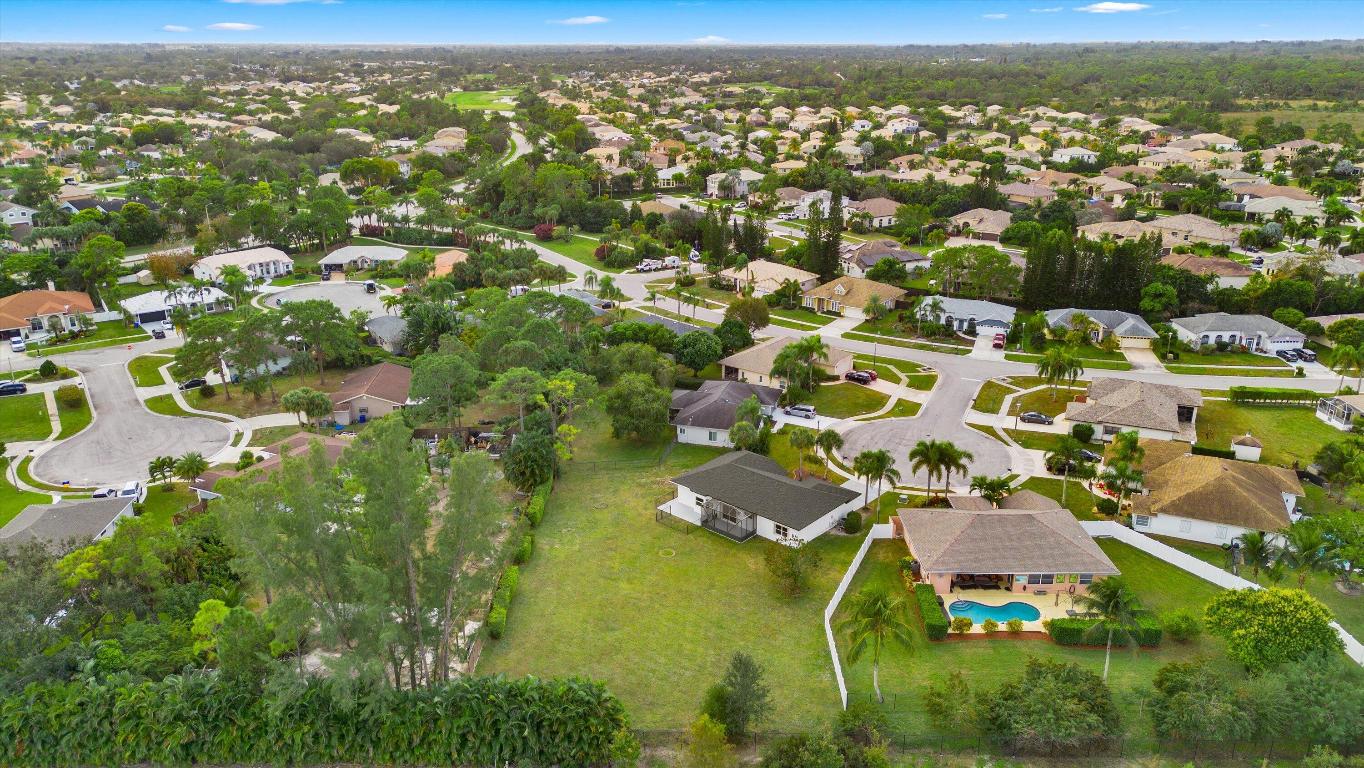 104 Greenwood Place, Royal Palm Beach