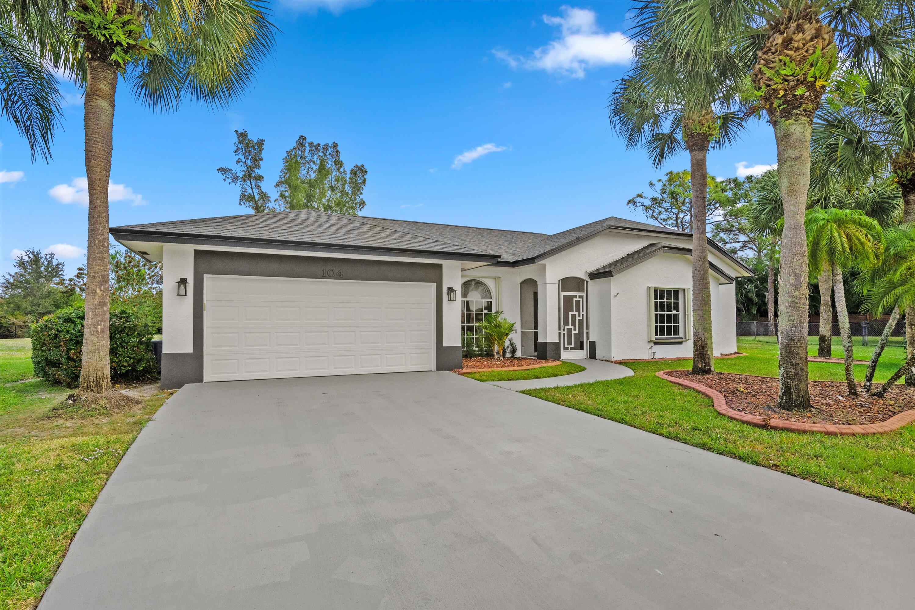 104 Greenwood Place, Royal Palm Beach