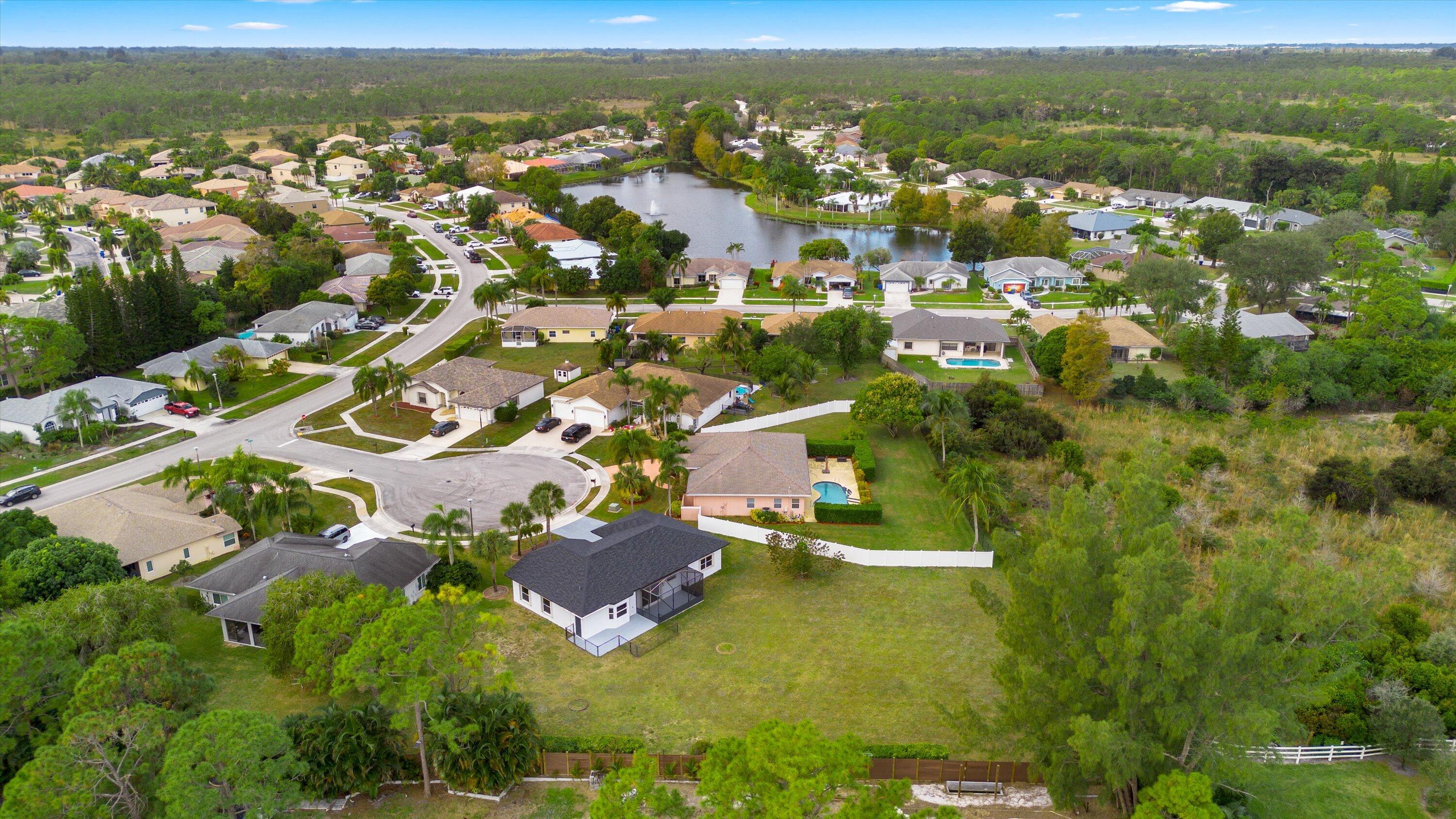 104 Greenwood Place, Royal Palm Beach