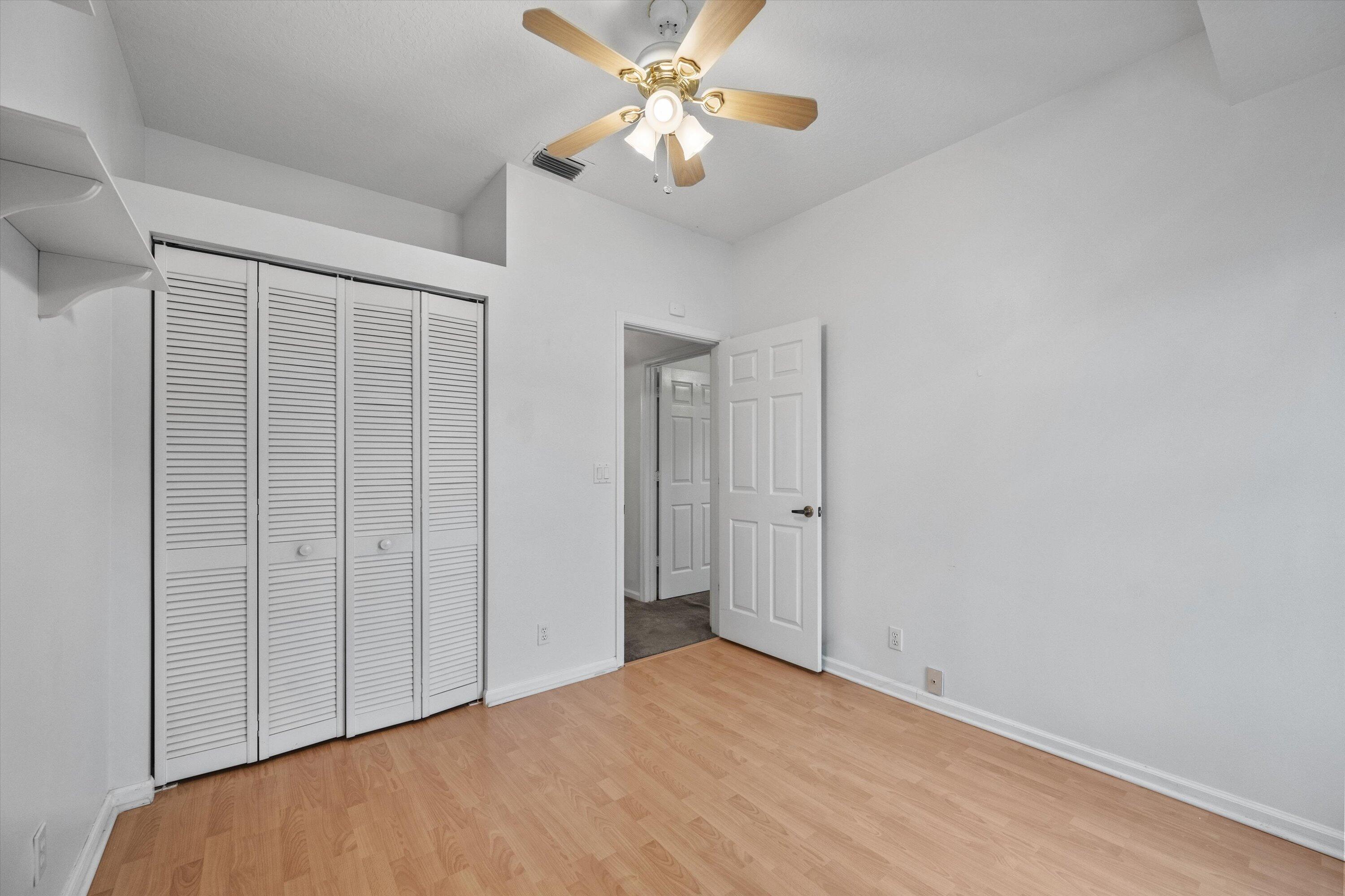 104 Greenwood Place, Royal Palm Beach