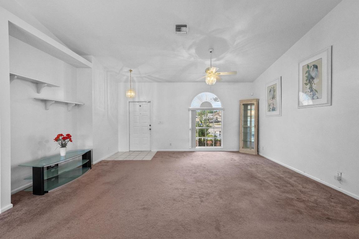 104 Greenwood Place, Royal Palm Beach