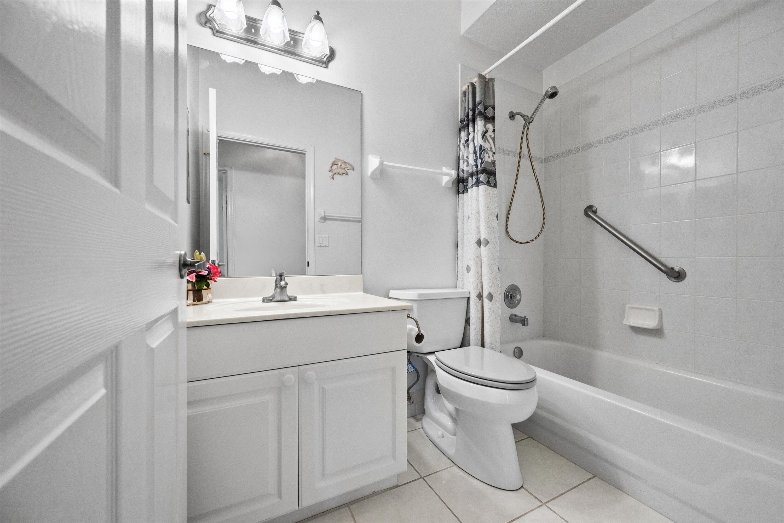 104 Greenwood Place, Royal Palm Beach