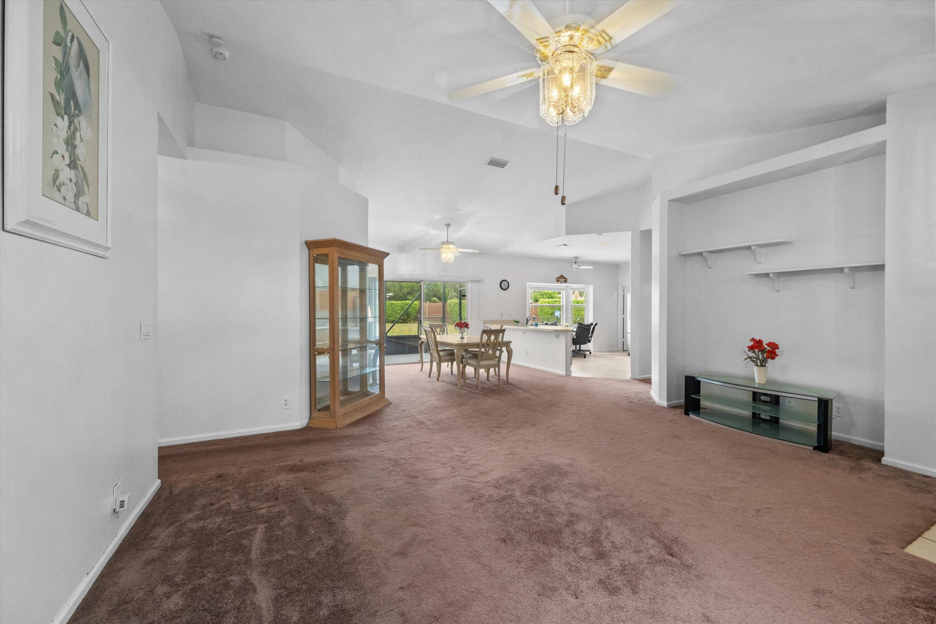 104 Greenwood Place, Royal Palm Beach