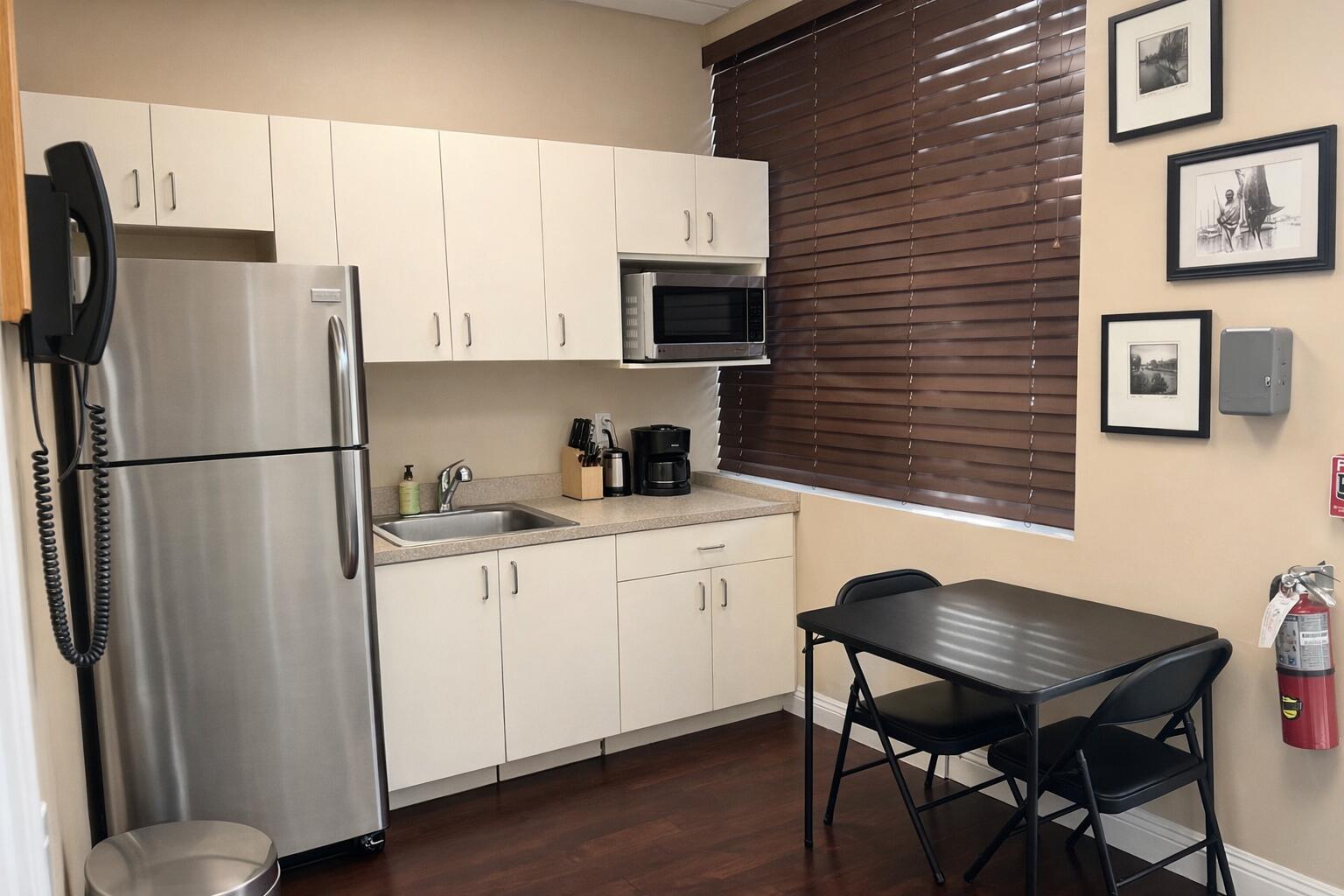 2585 S State Road 7 100