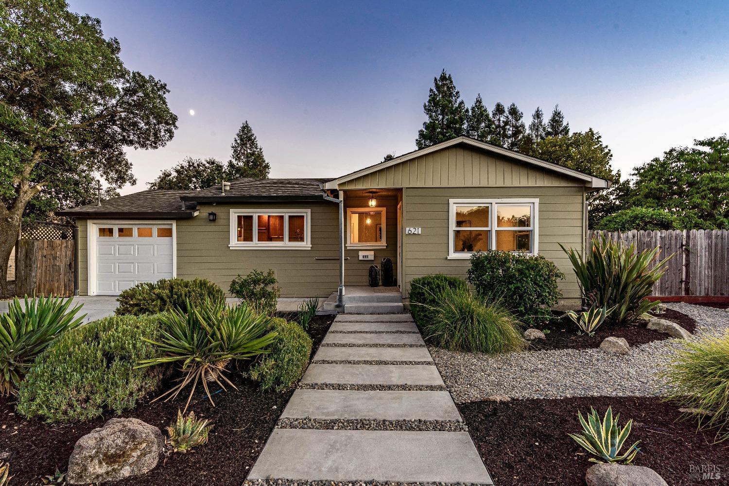 621 Verano Ave