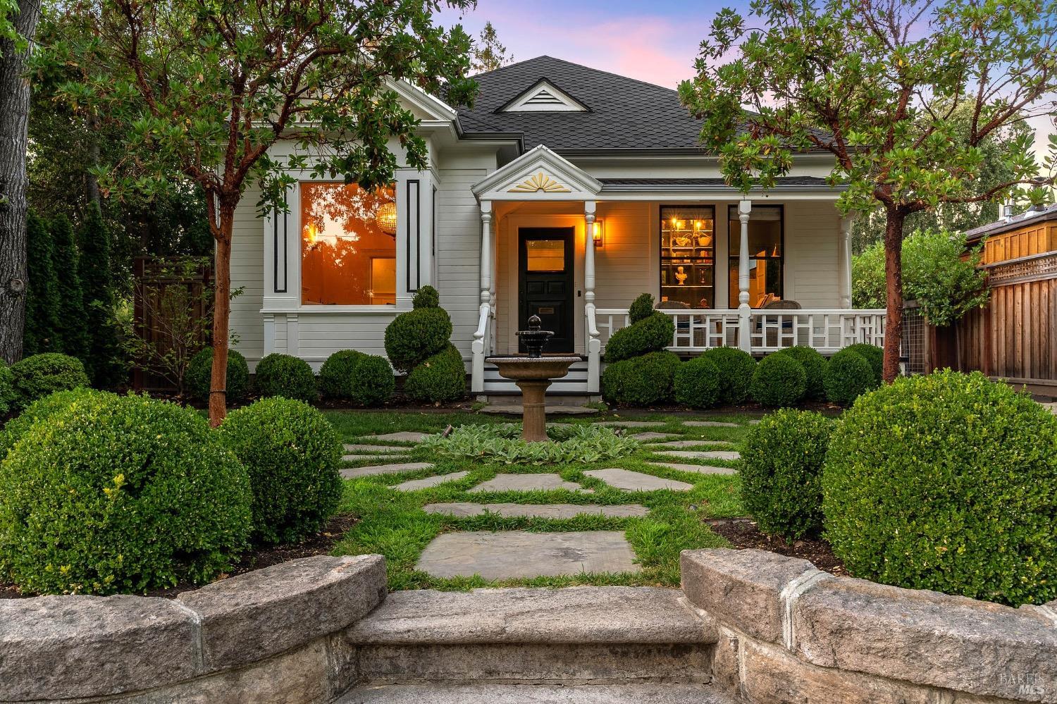 300 E Napa St