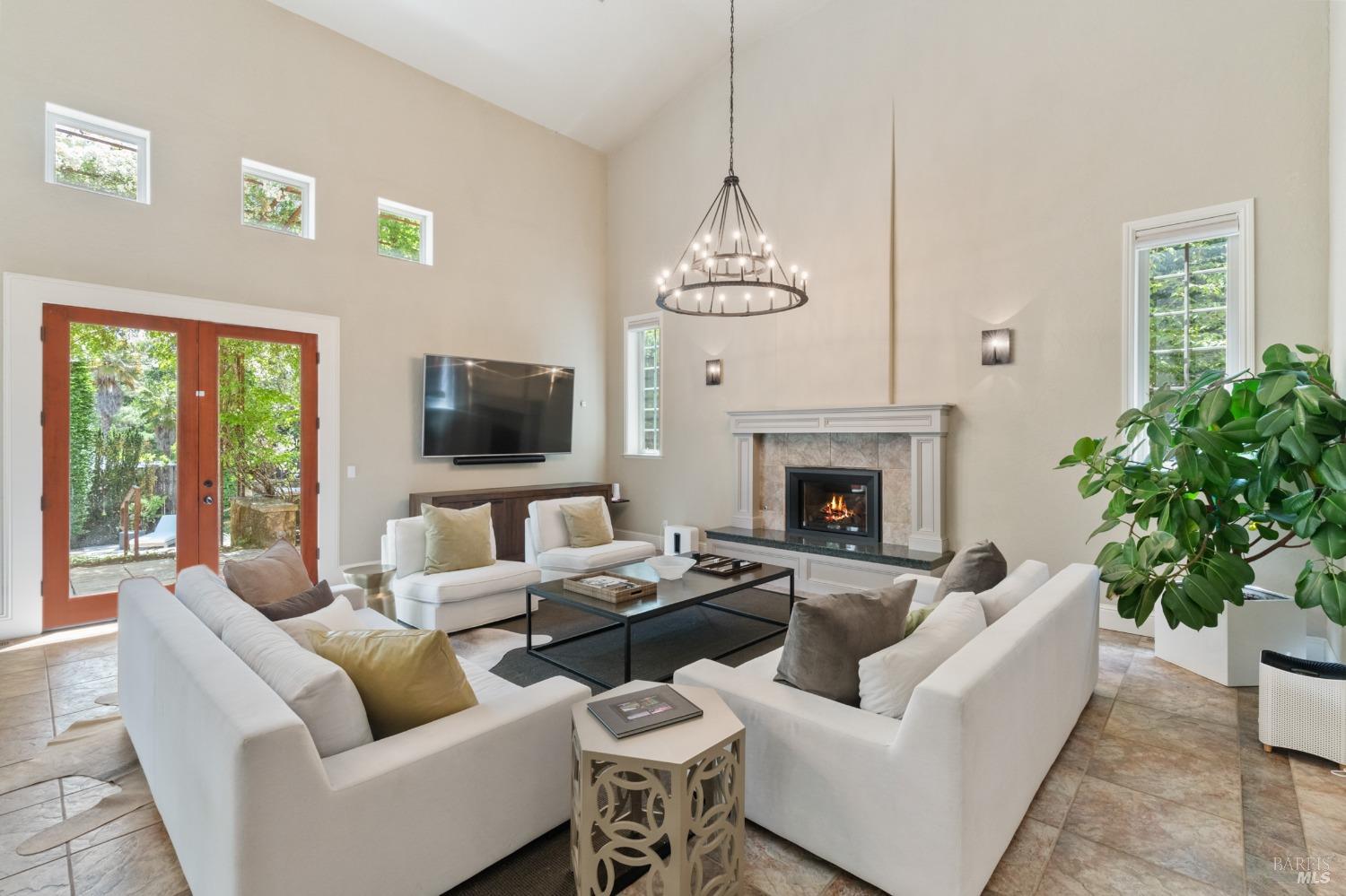 1277 London Ranch Rd