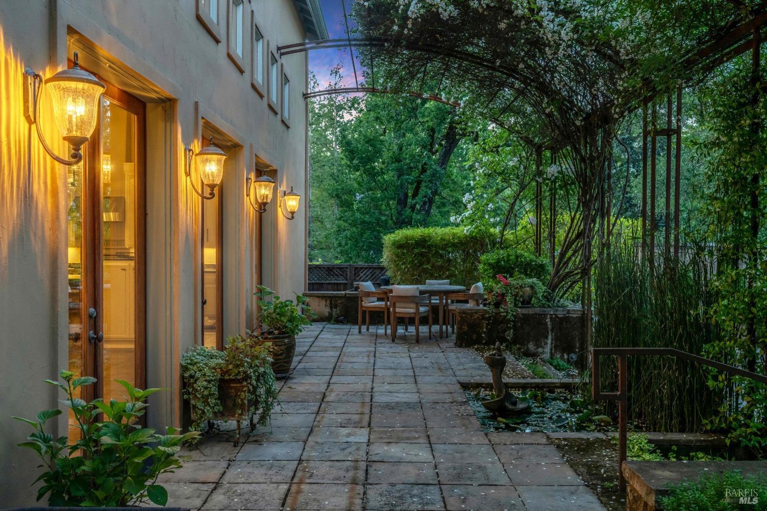 1277 London Ranch Rd