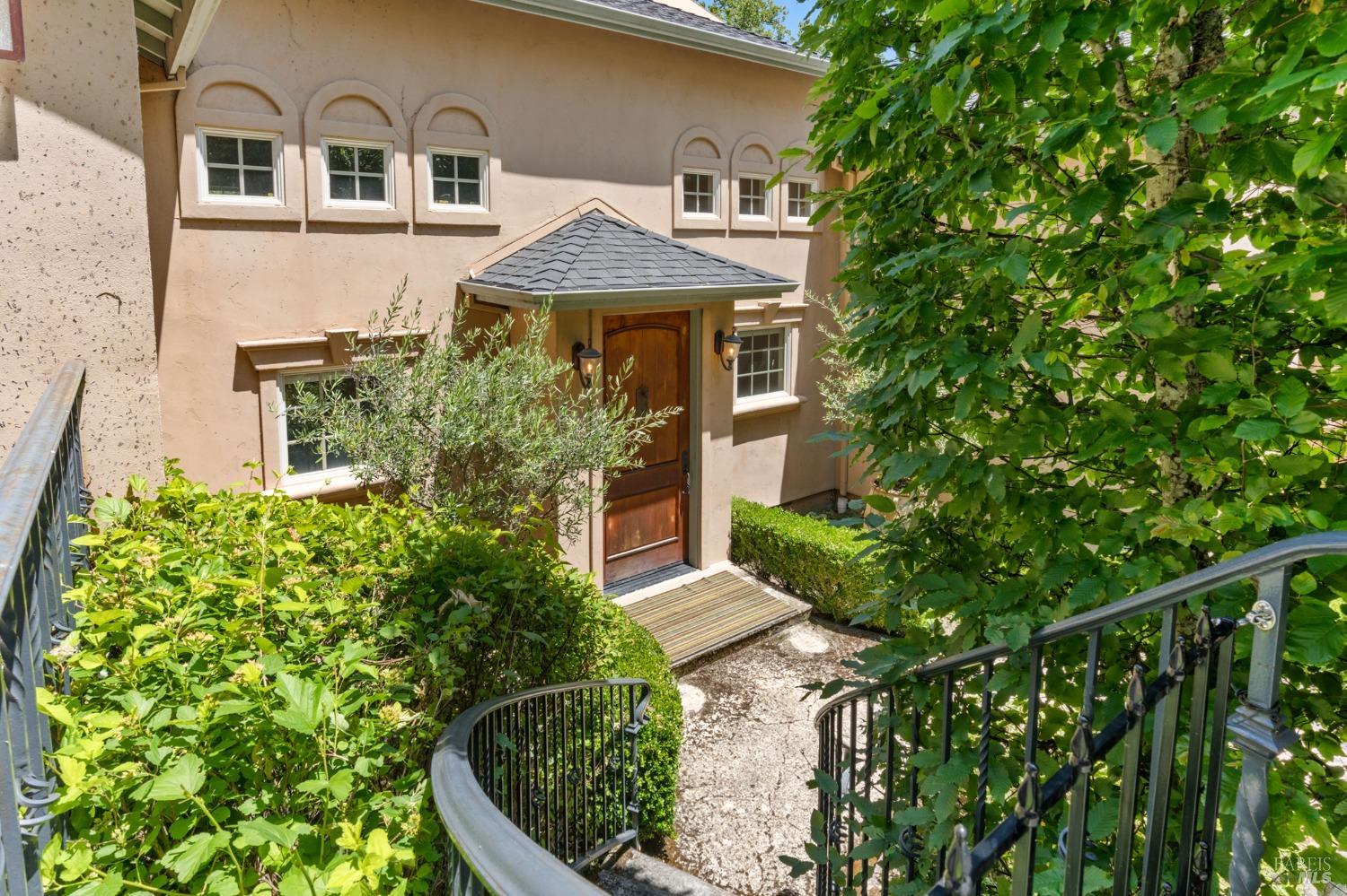 1277 London Ranch Rd