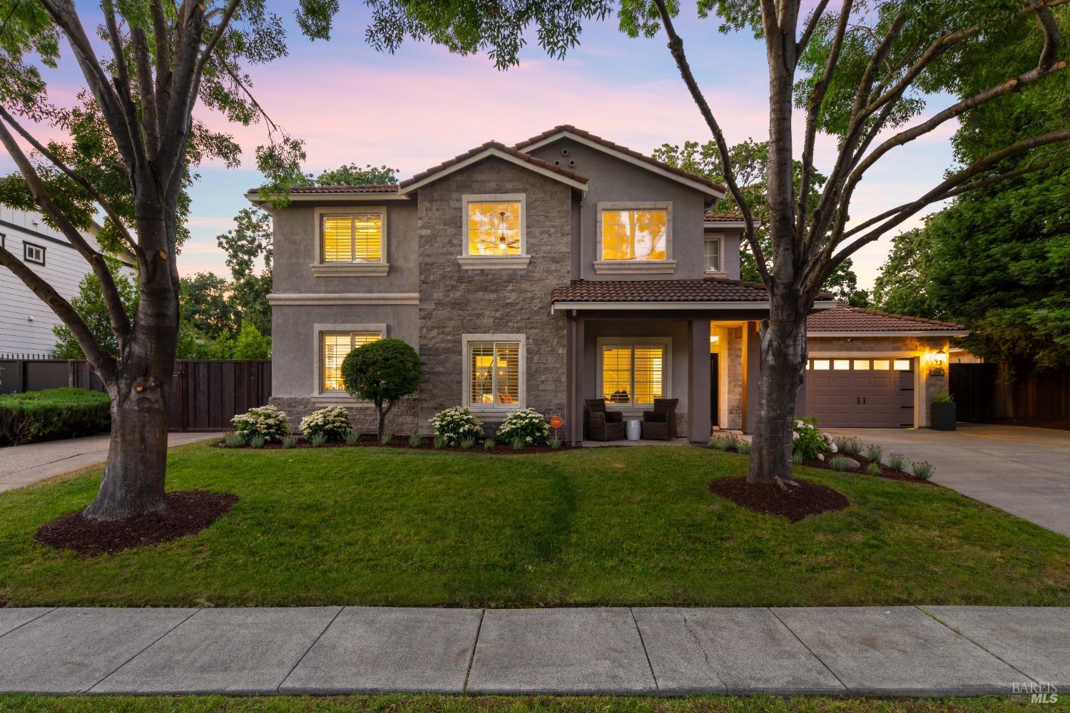1258 Cayetano Dr