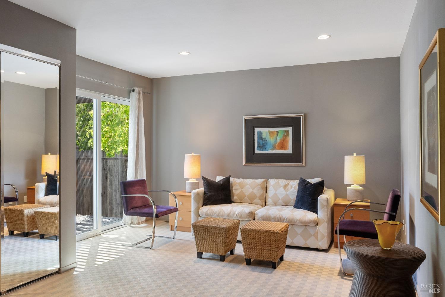 19352 Junipero Serra Dr