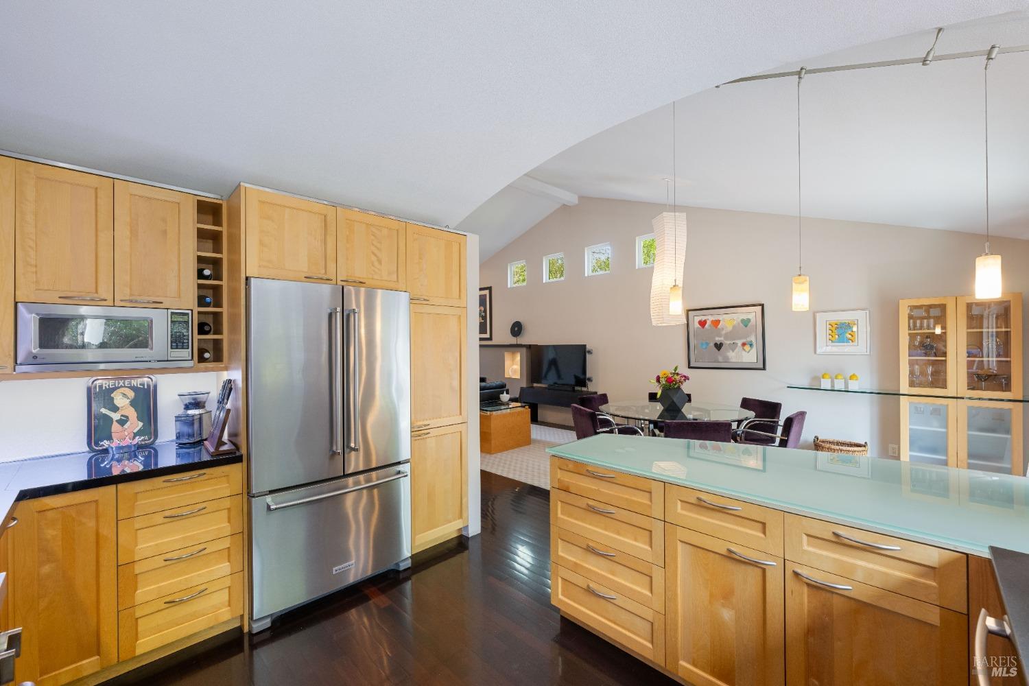 19352 Junipero Serra Dr