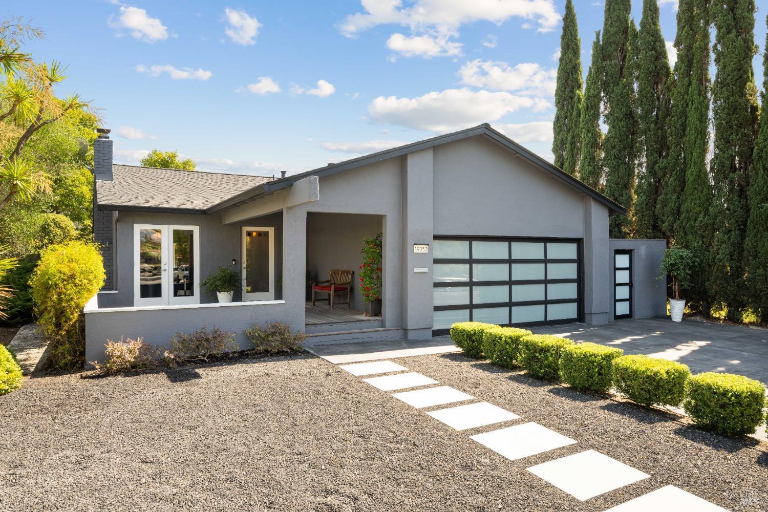 19352 Junipero Serra Dr