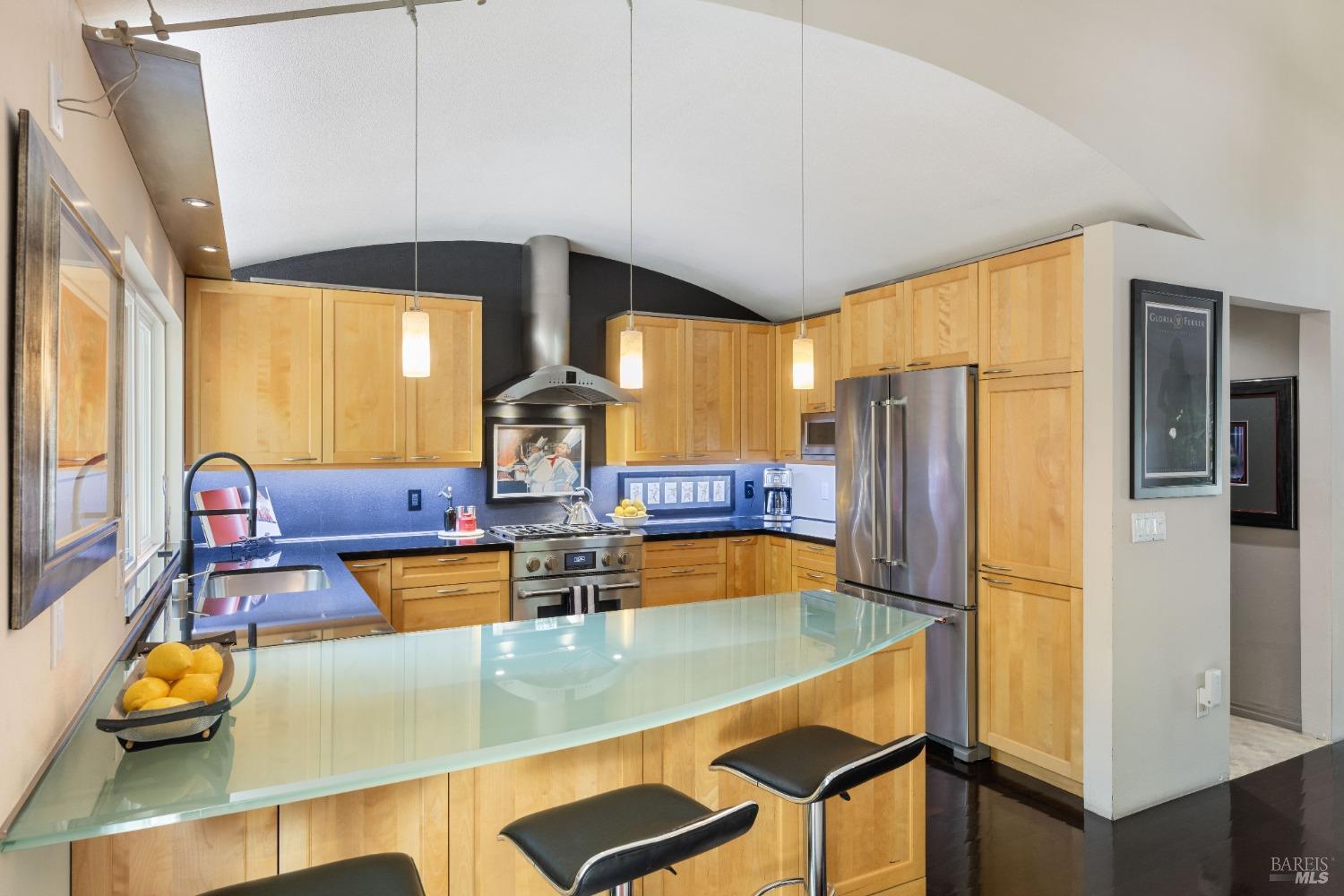 19352 Junipero Serra Dr