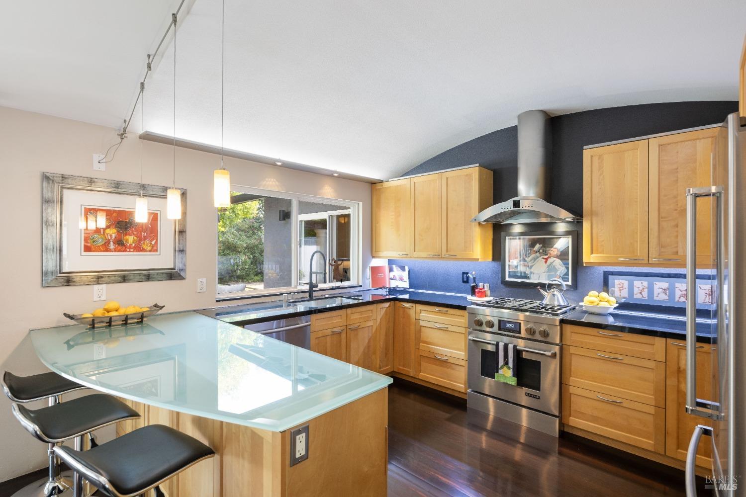 19352 Junipero Serra Dr