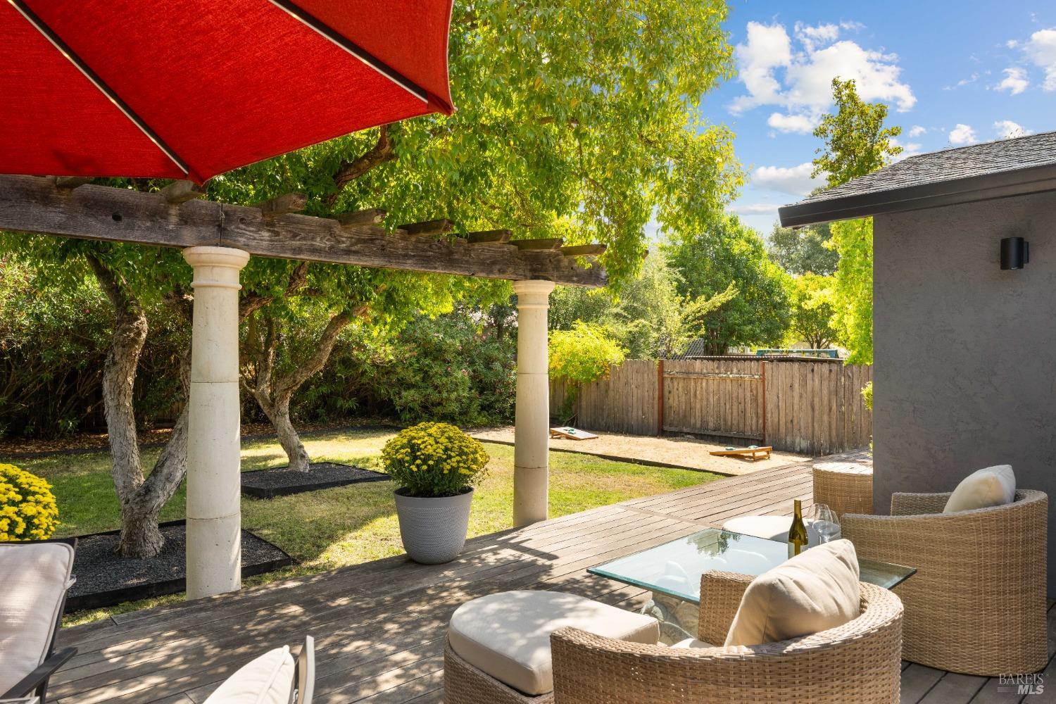 19352 Junipero Serra Dr