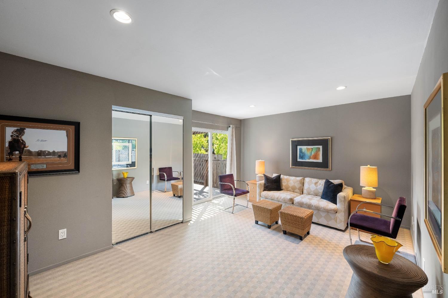 19352 Junipero Serra Dr