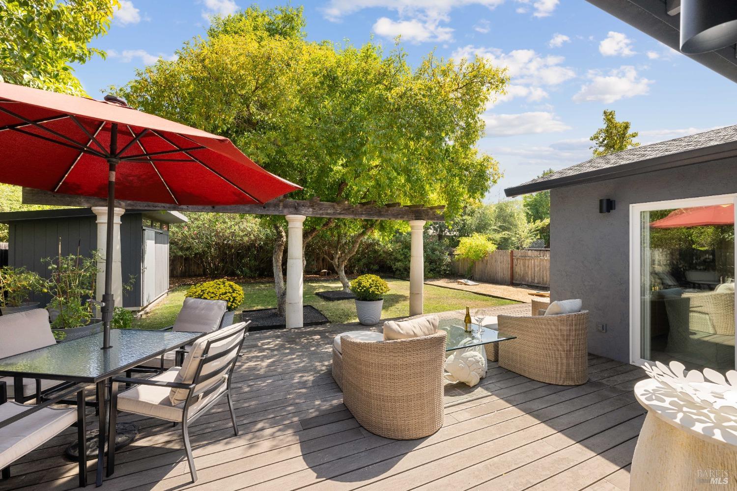 19352 Junipero Serra Dr