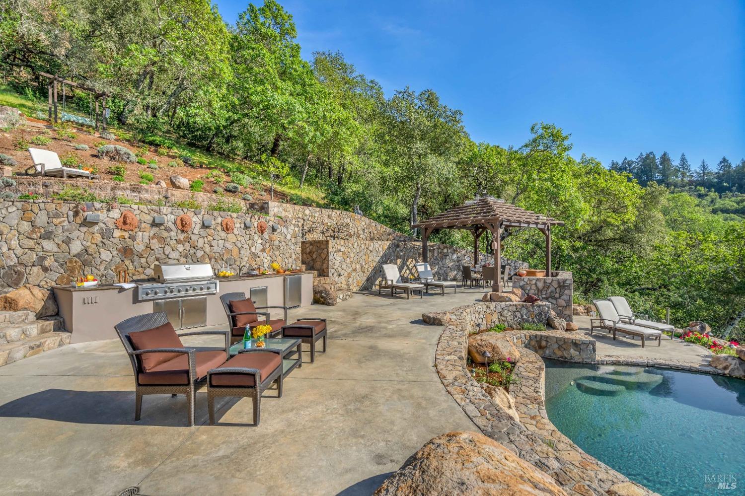 17489 Mallard Dr