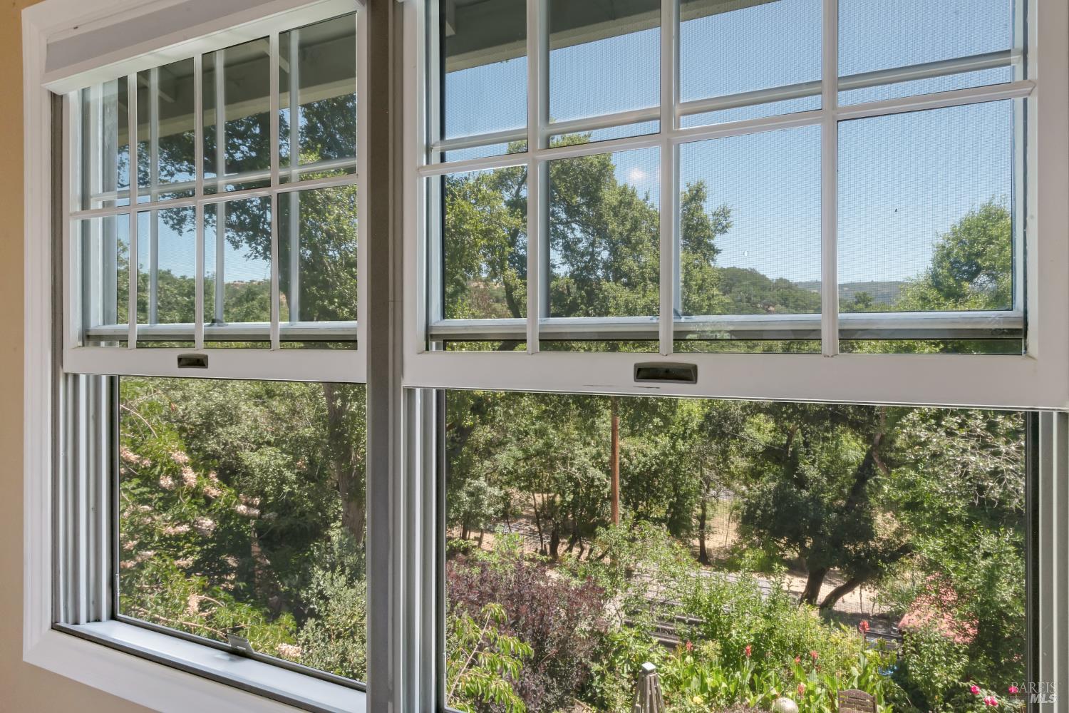 4215 Wake Robin Drive