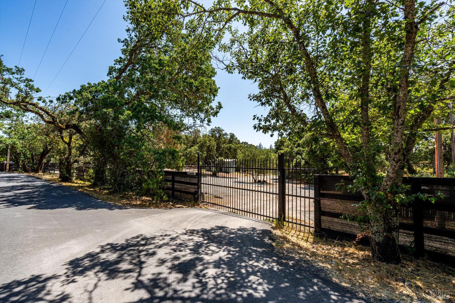 3355 Wood Valley Rd