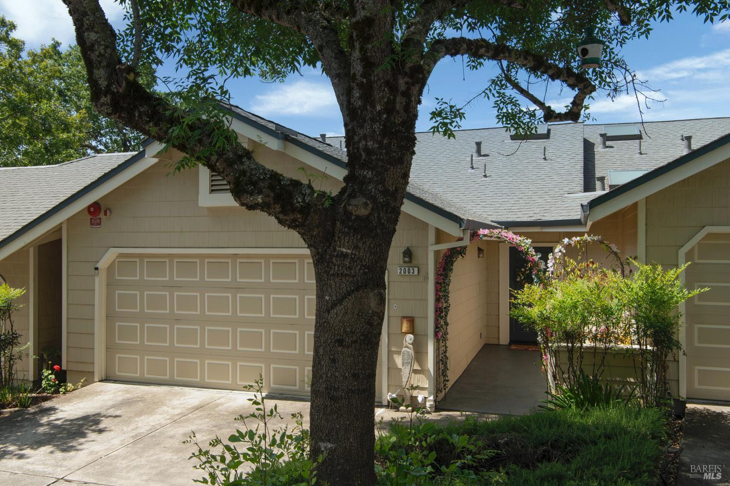 2003 Stonefield Ln