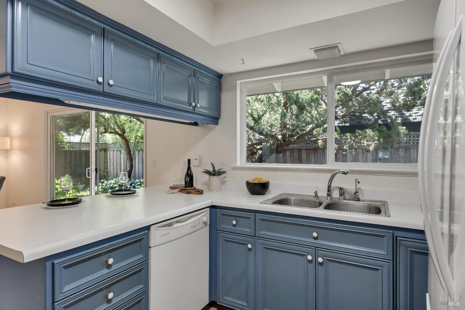 2232 Gainsborough Ave