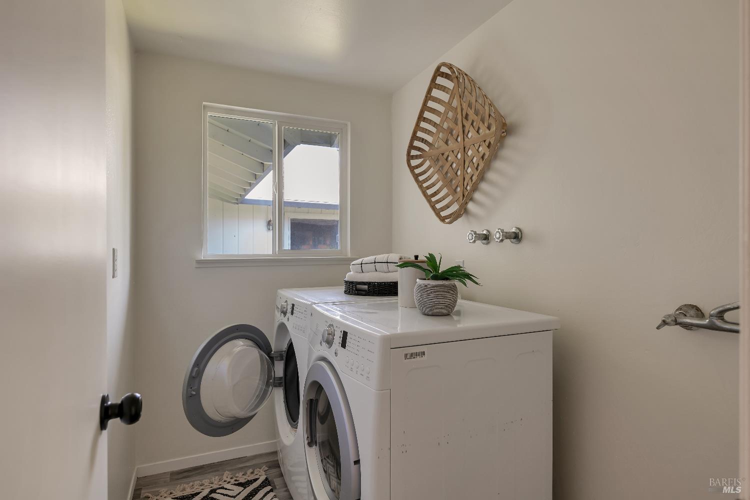 2232 Gainsborough Ave