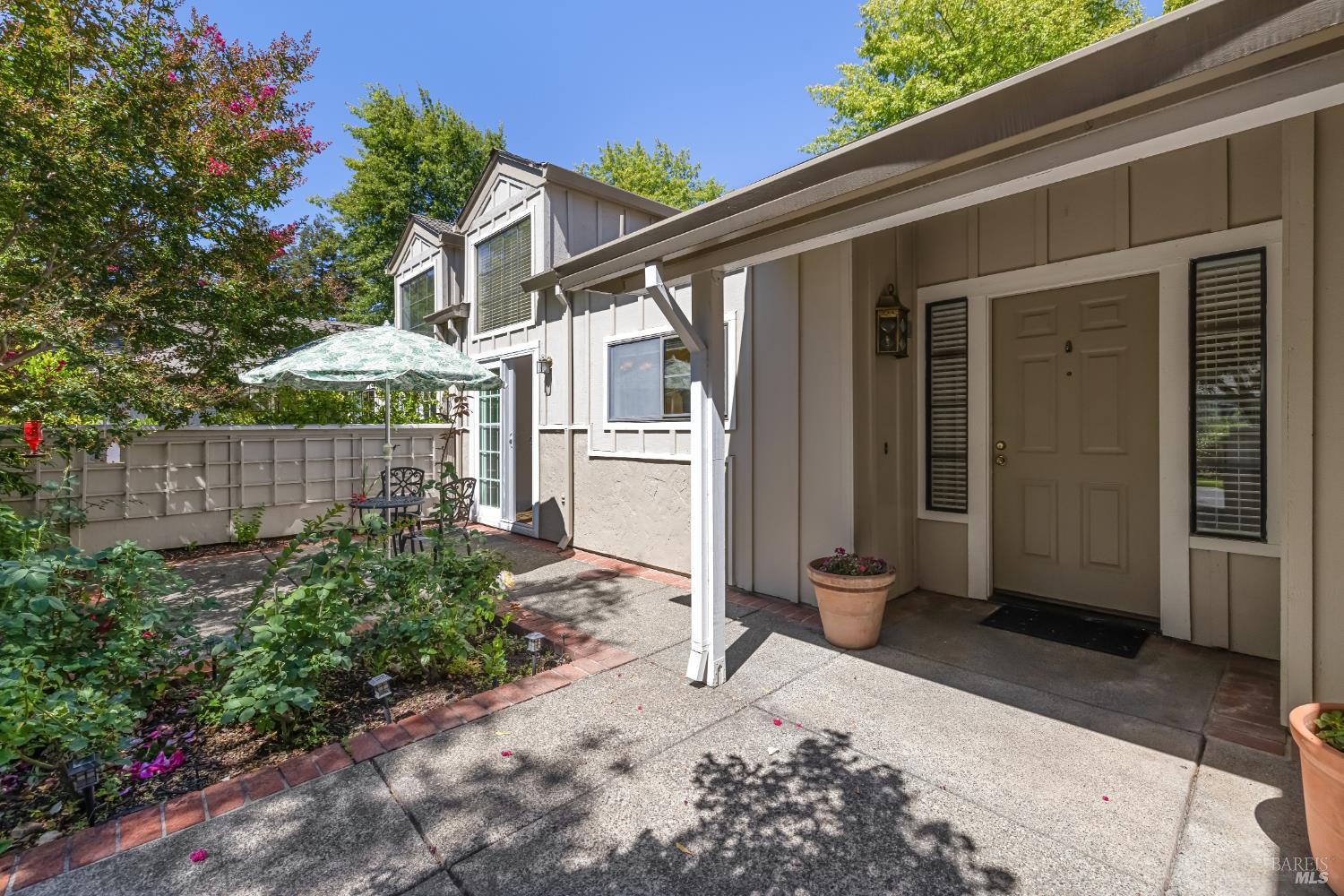 18509 Wellesley Ct
