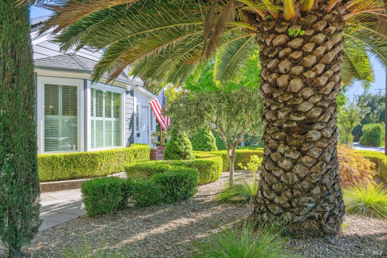 354 E Napa St