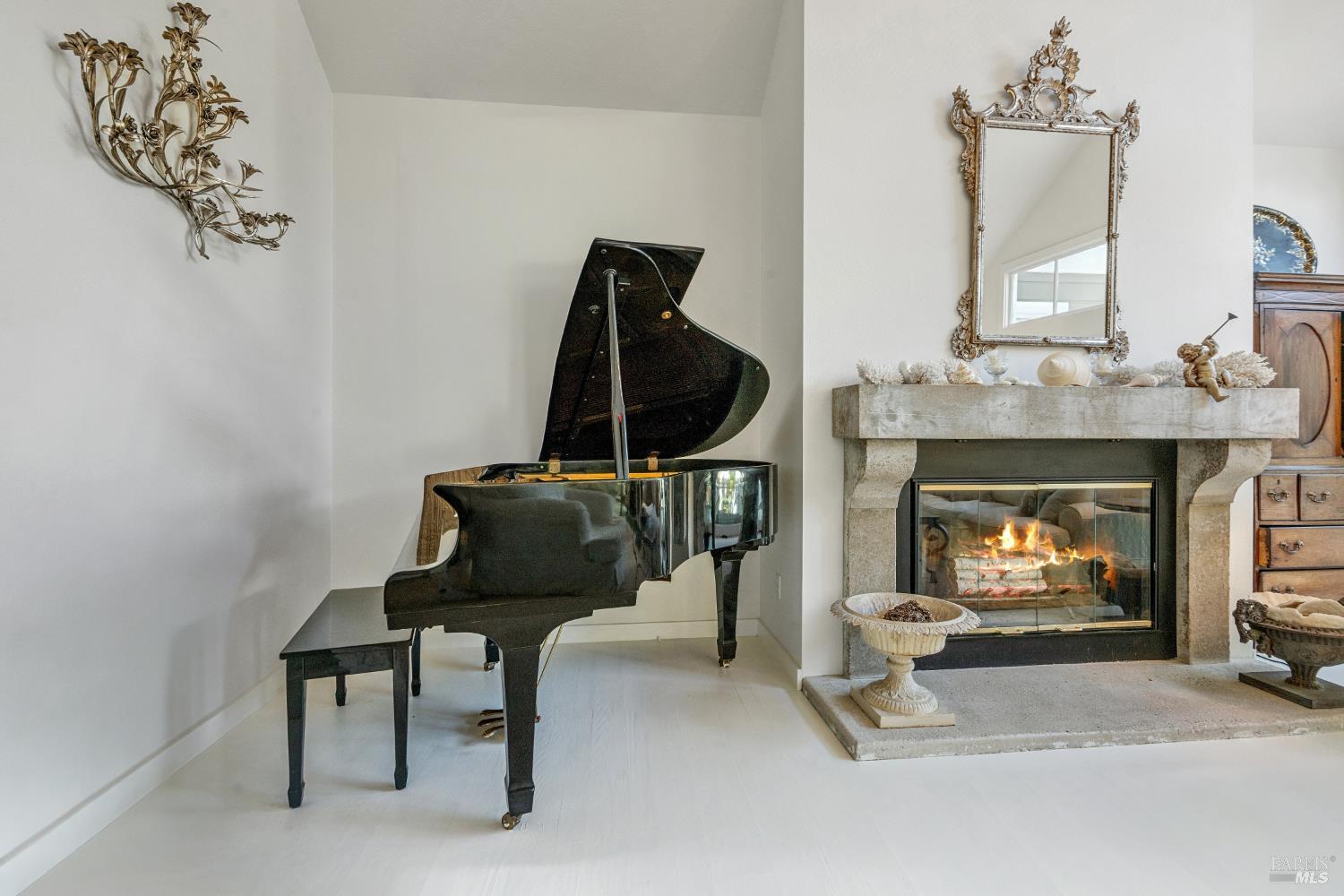 354 East Napa Street