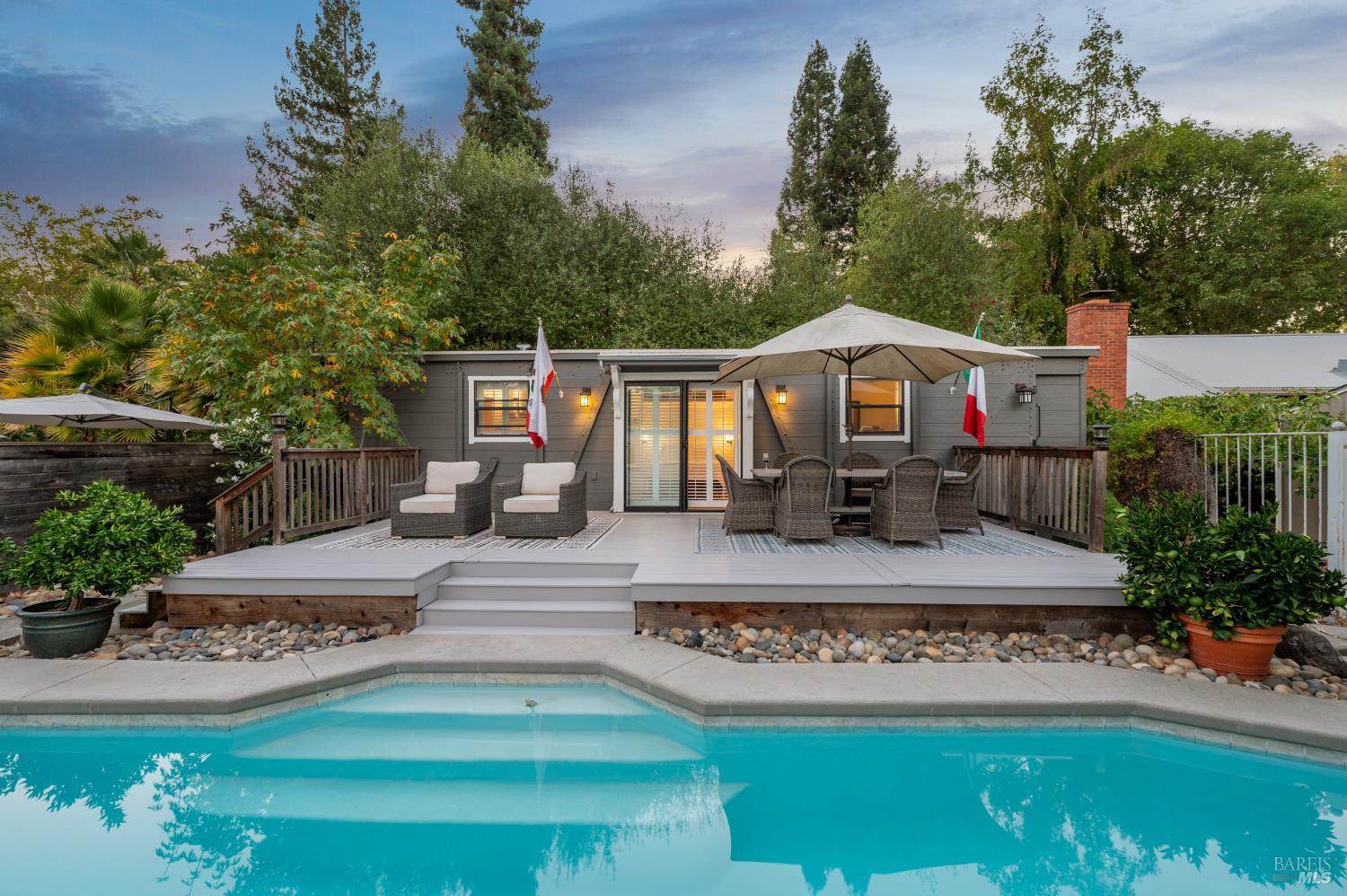 354 E Napa St
