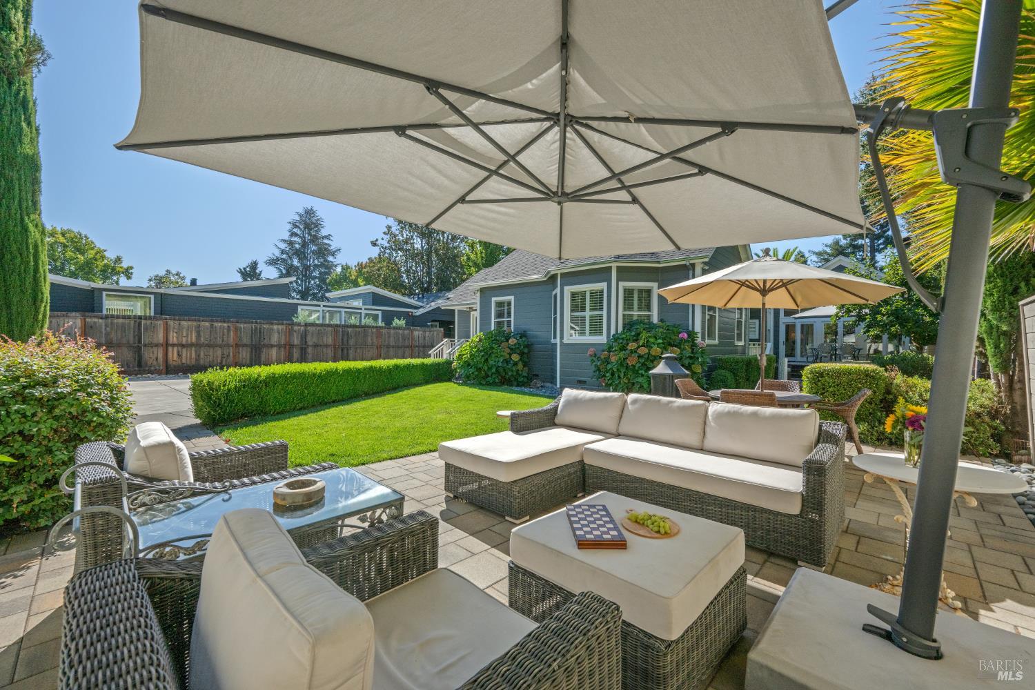 354 E Napa St