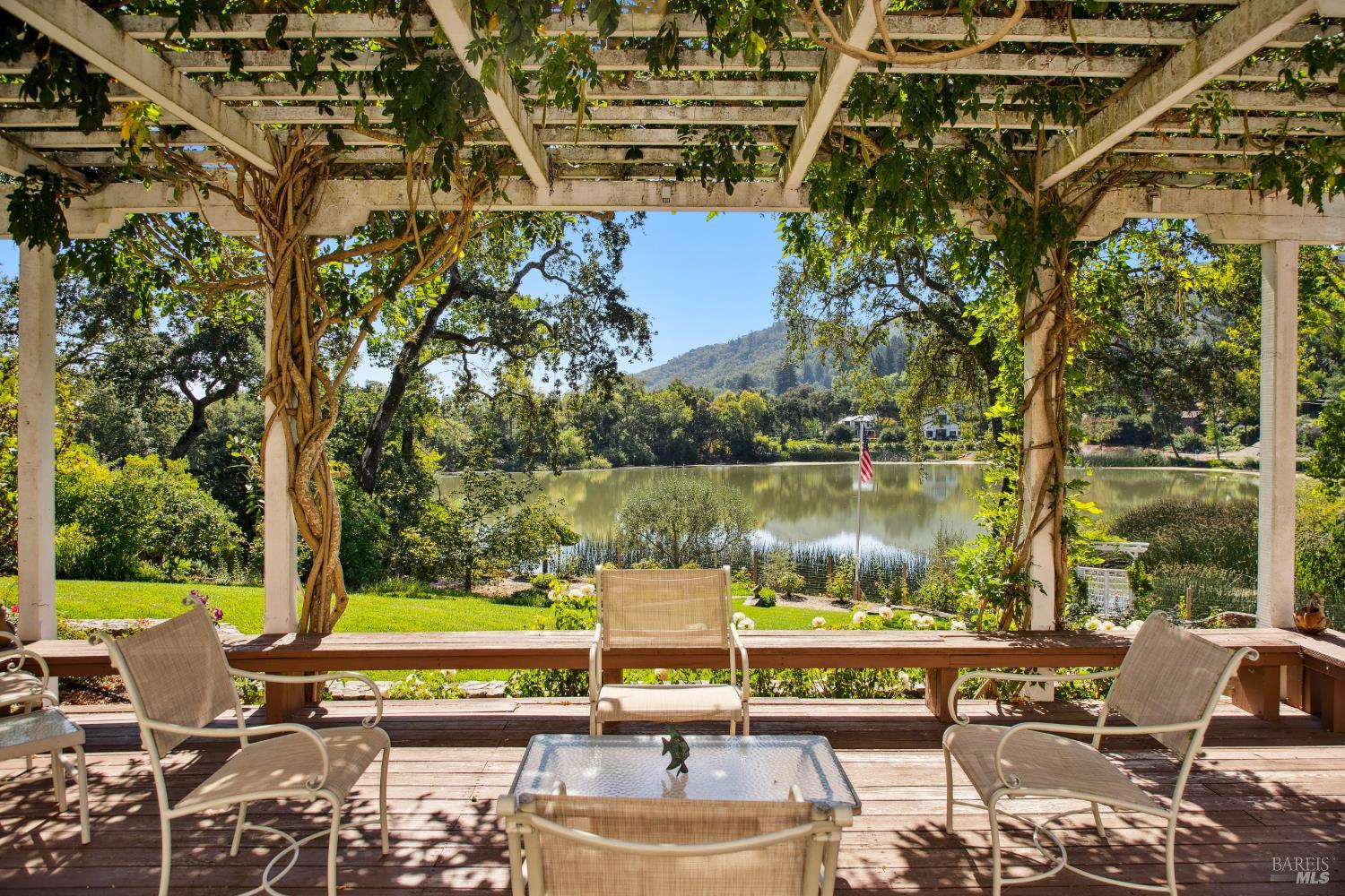 2399 Sobre Vista Road