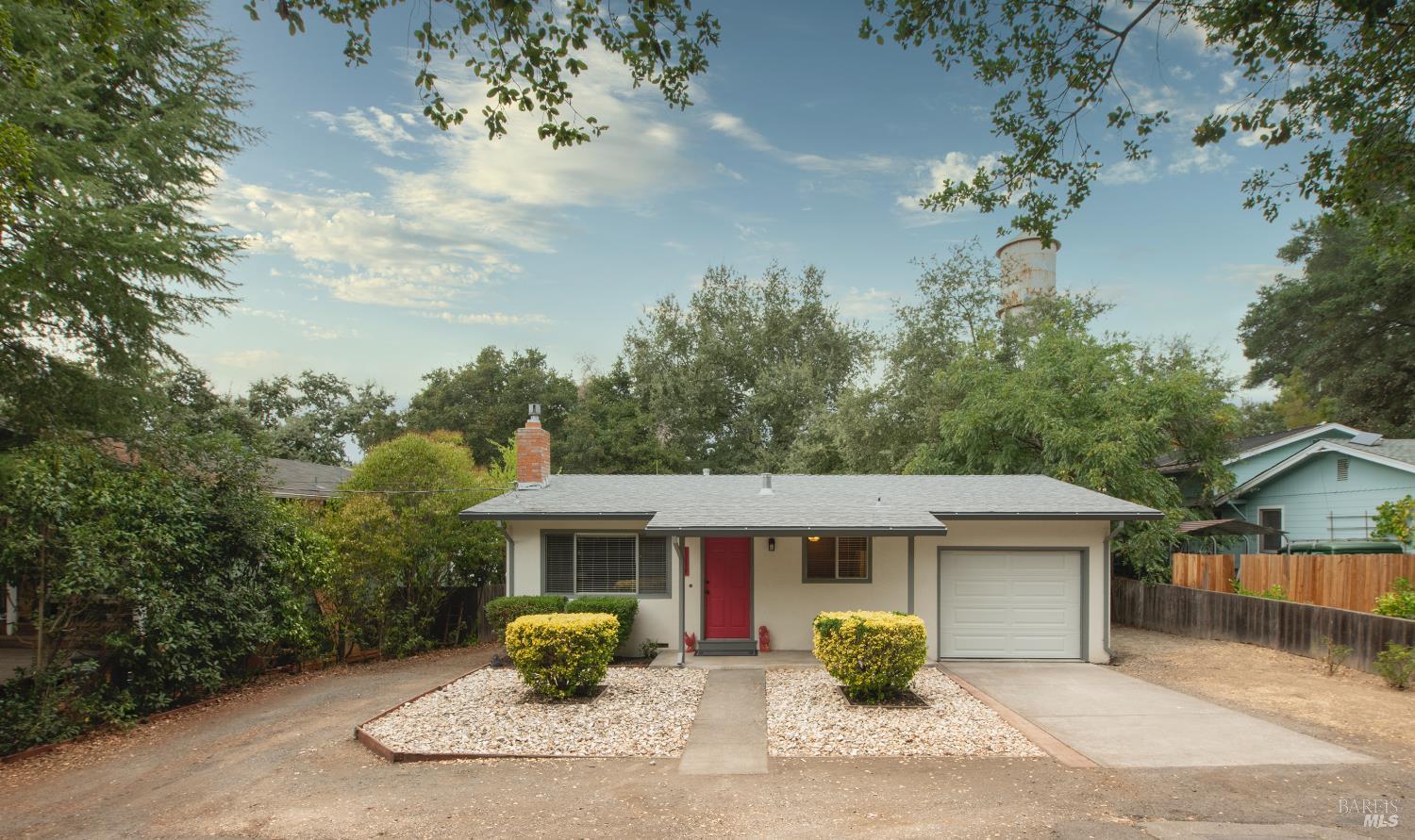 18327 Sierra Dr