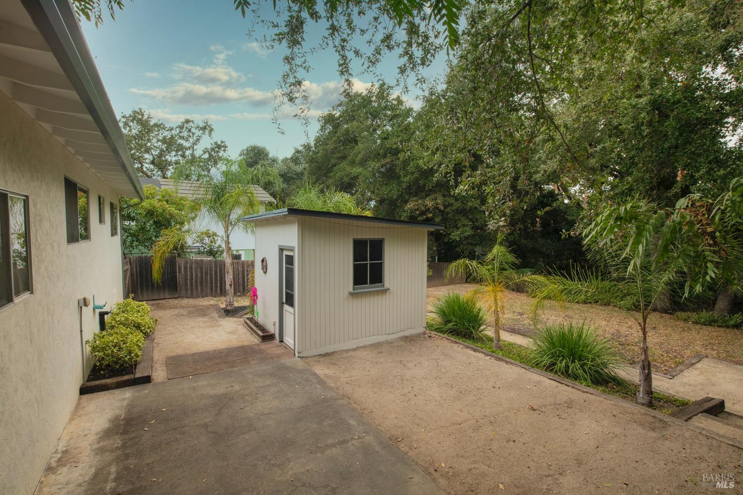 18327 Sierra Dr