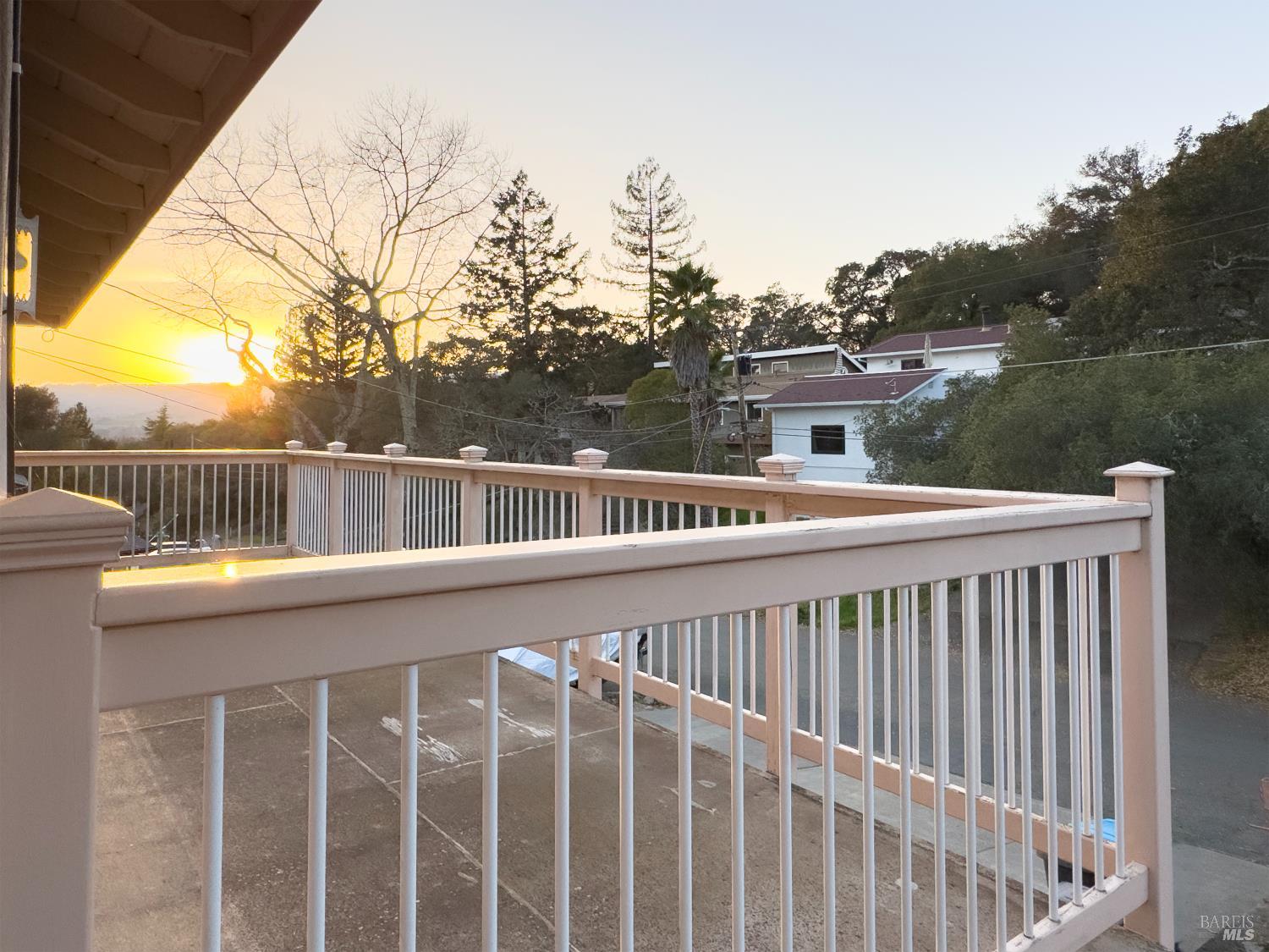1292 Calle Del Arroyo