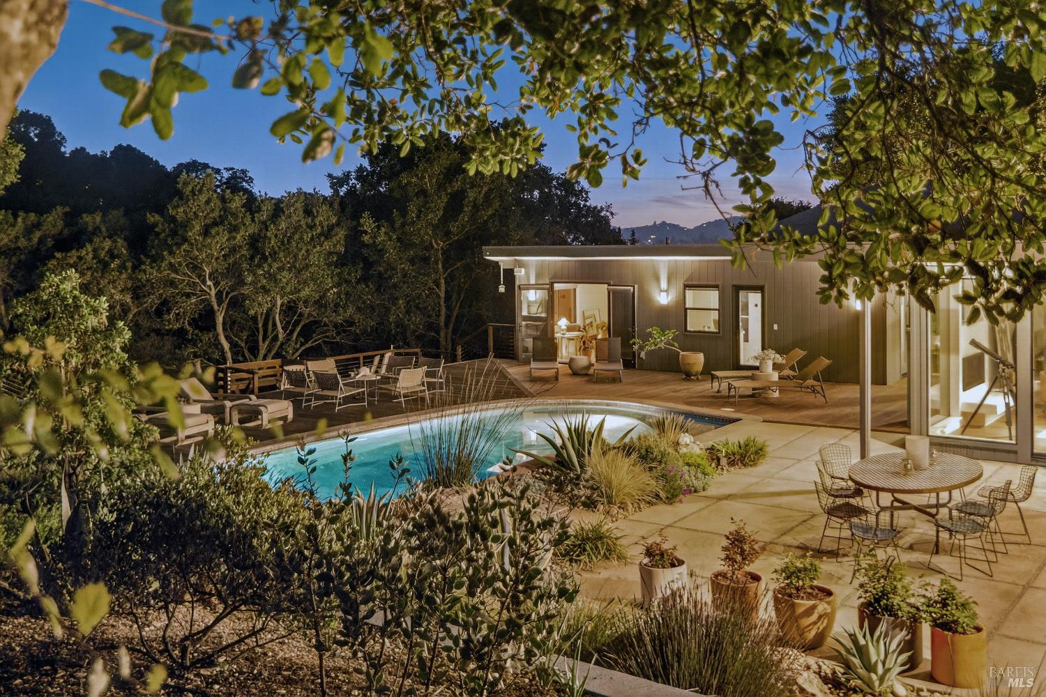 305 Ashlar Drive