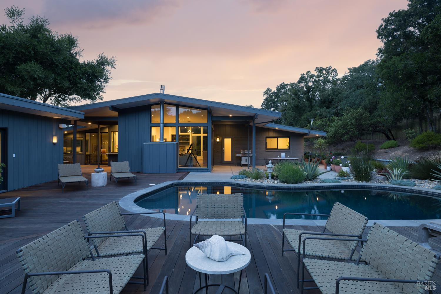 305 Ashlar Drive