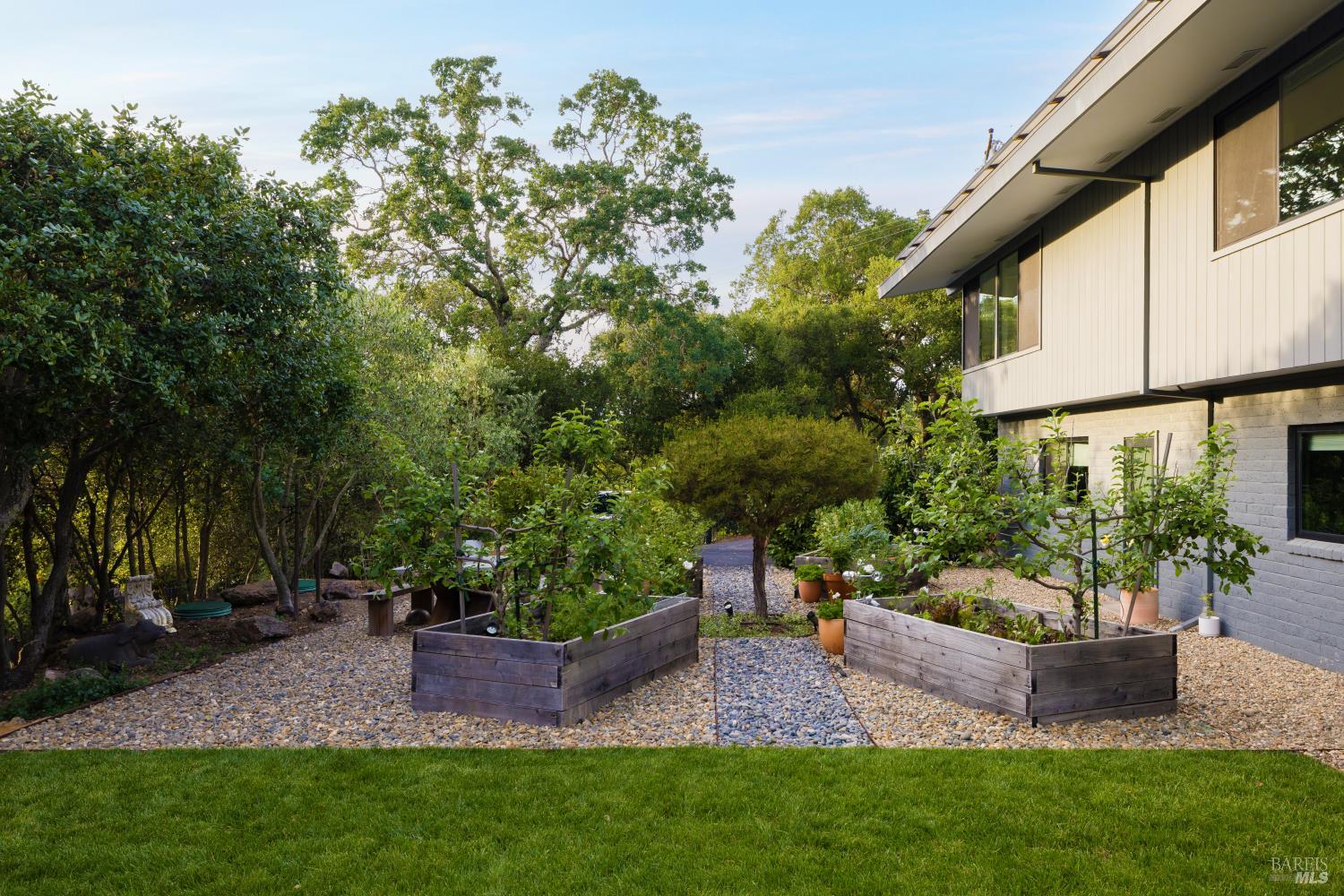 305 Ashlar Drive