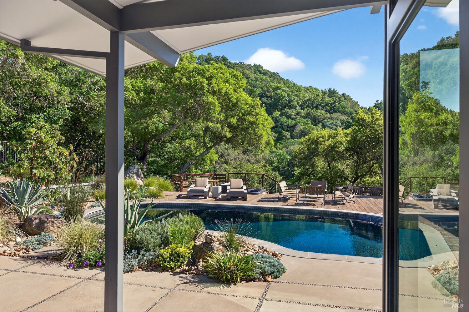 305 Ashlar Drive