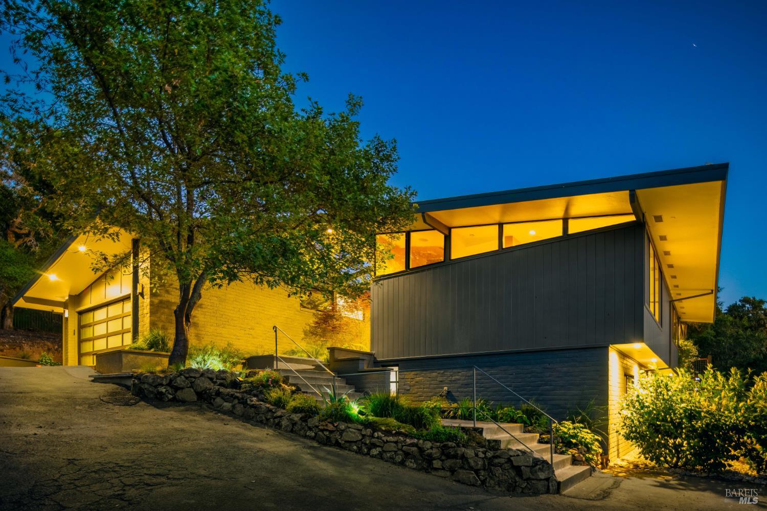 305 Ashlar Drive