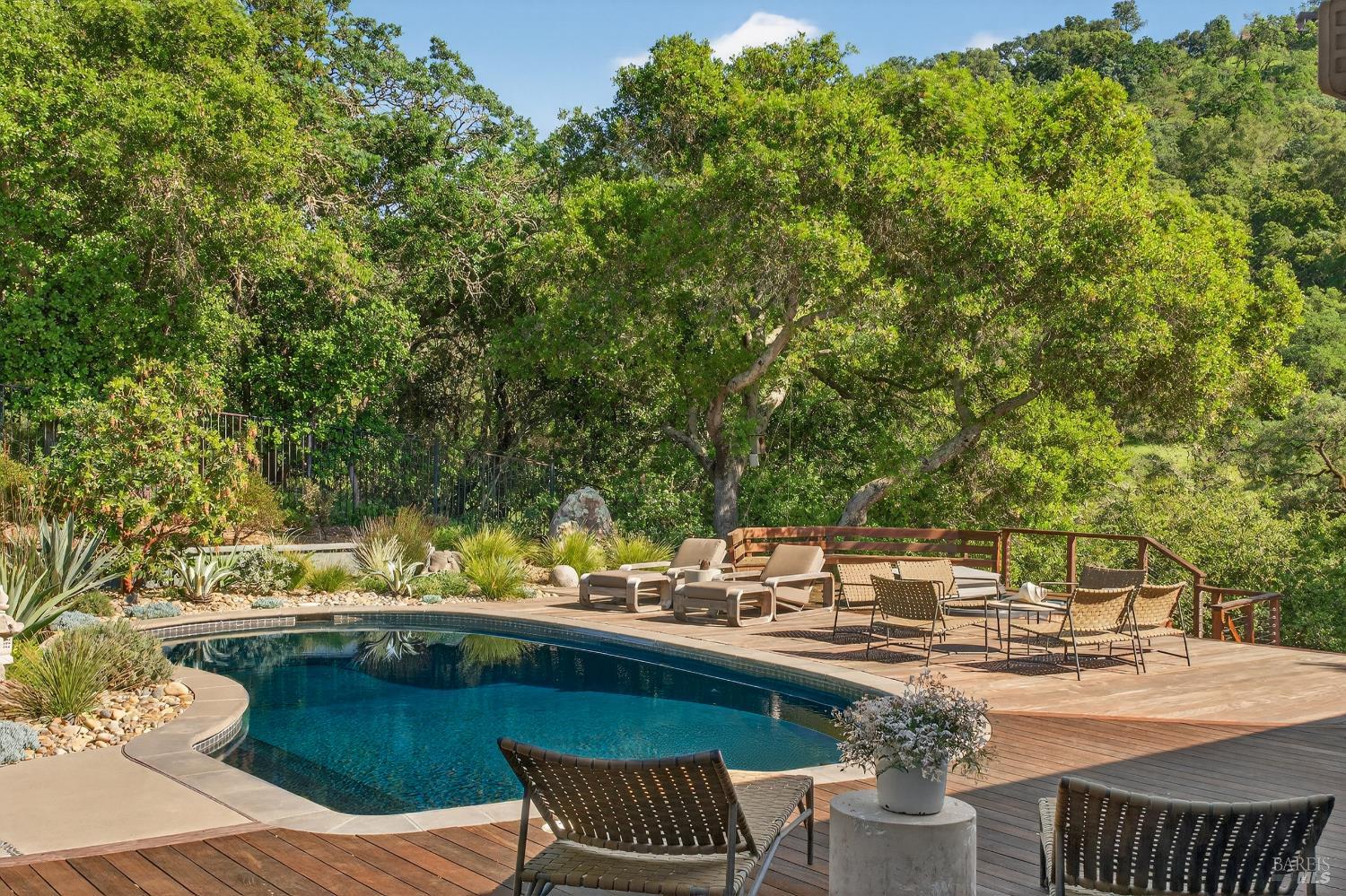 305 Ashlar Drive