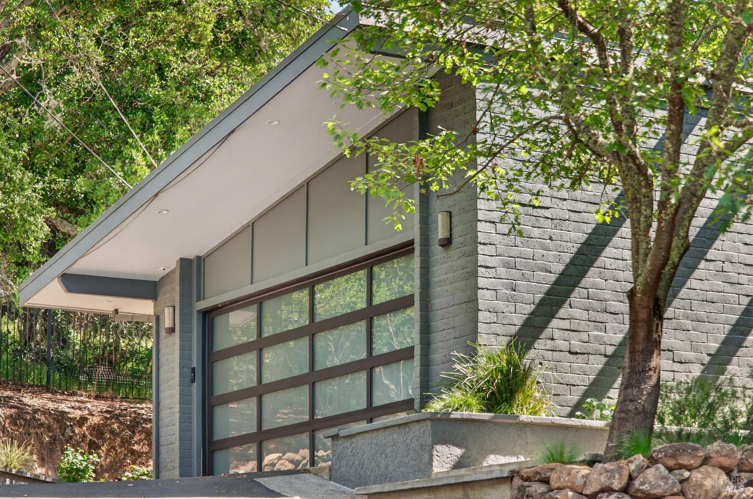305 Ashlar Drive