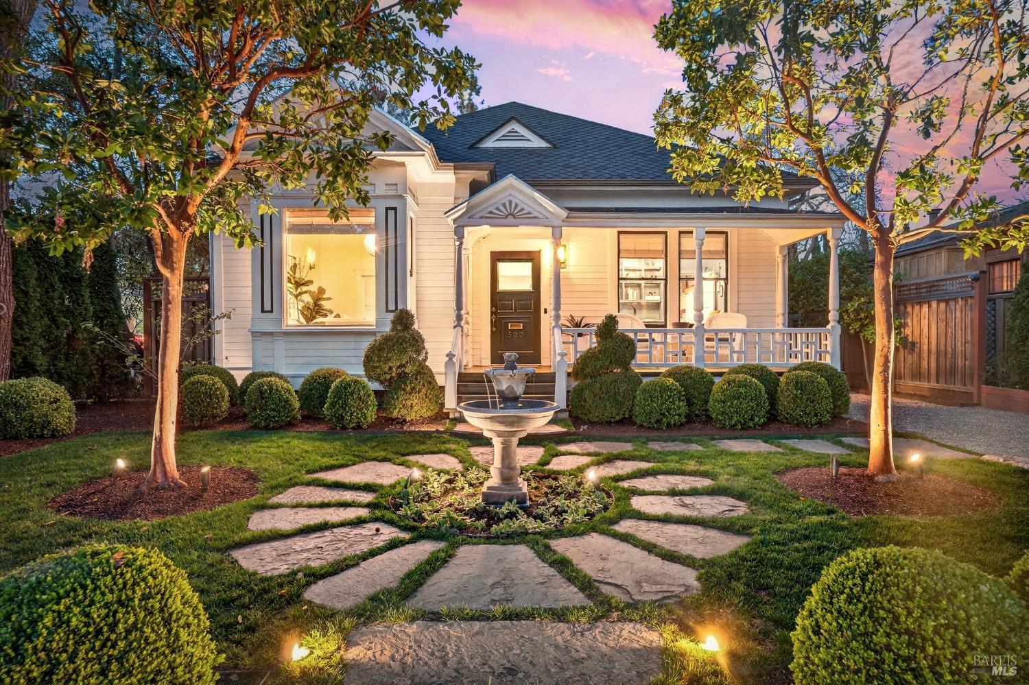 300 E Napa Street