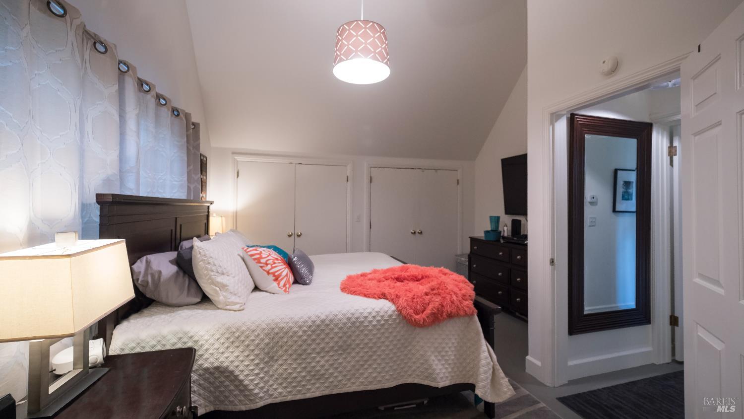 2399 Sobre Vista Road