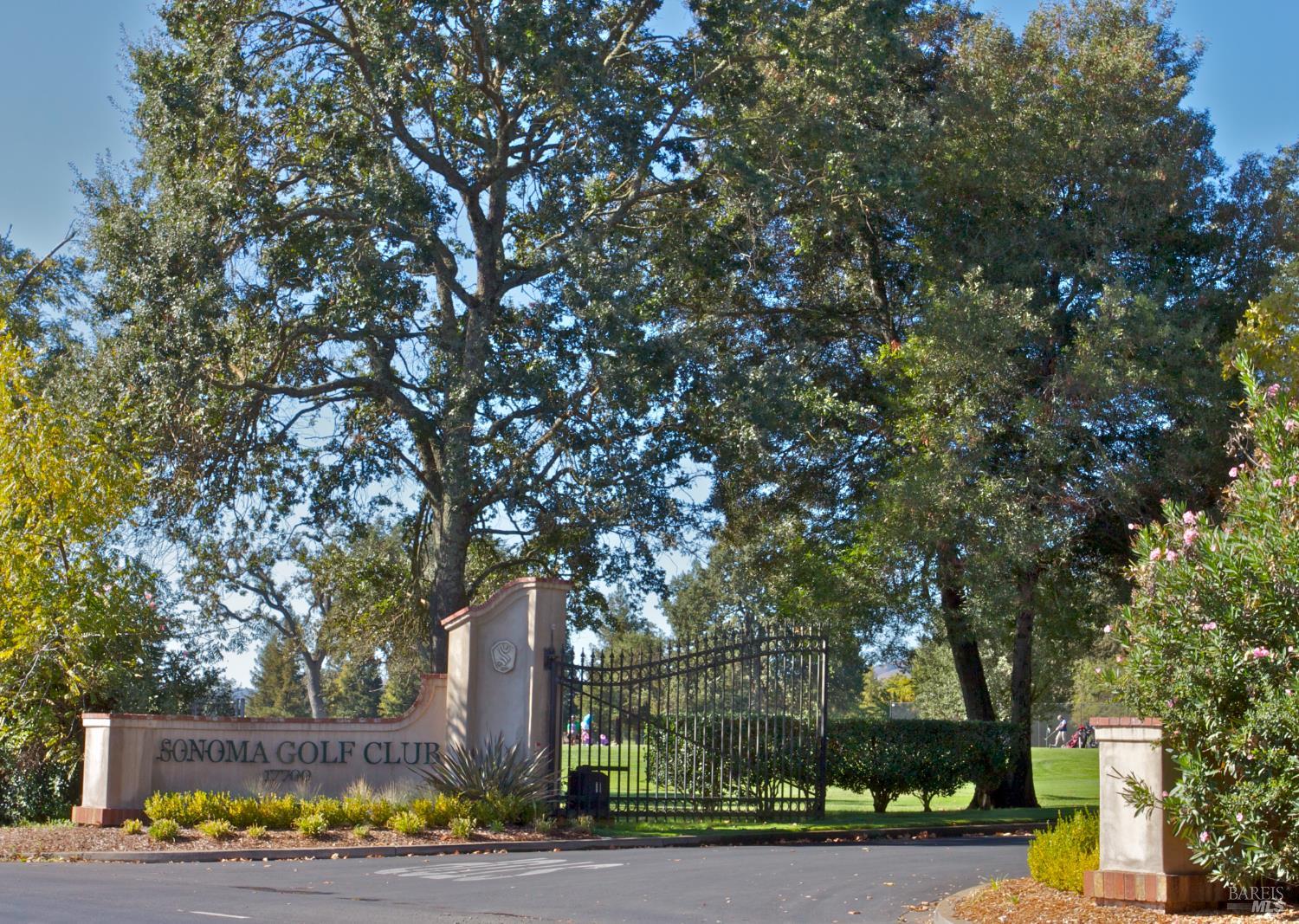 2399 Sobre Vista Road