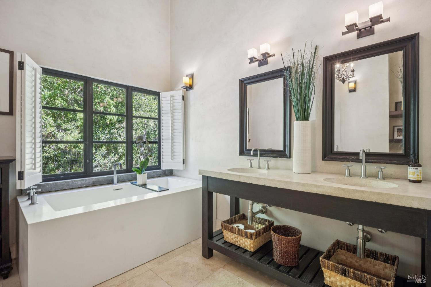 899 Adobe Canyon Road