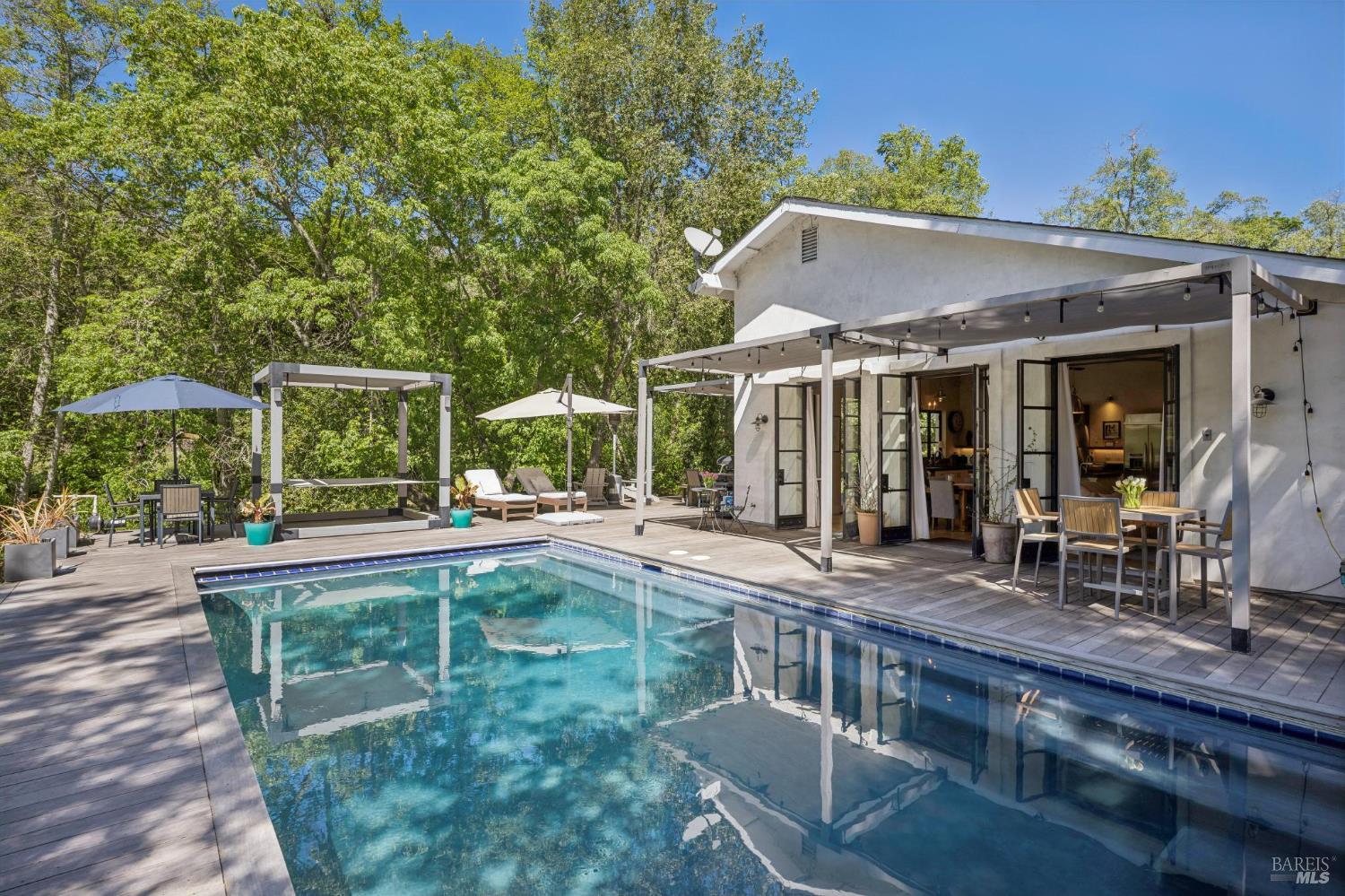 899 Adobe Canyon Road