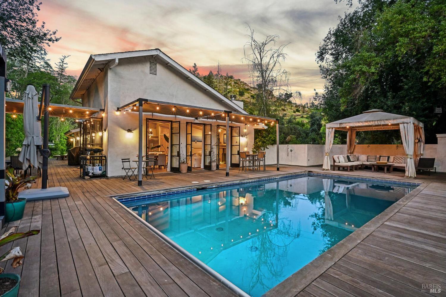 899 Adobe Canyon Road